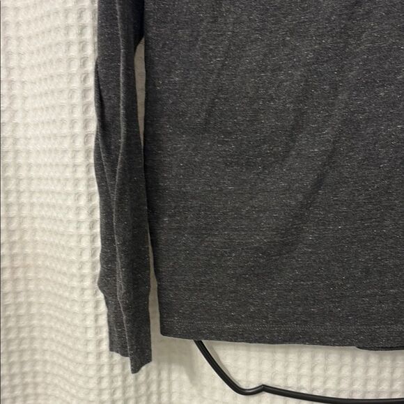 American Eagle Outfitters Gray Long Sleeve Tee Size LG - Picture 4 of 7